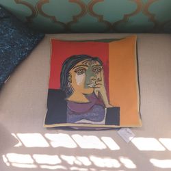 Picasso Pillow Covering
