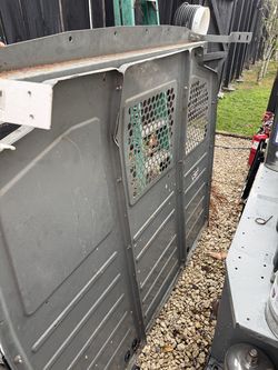 Cargo van metal partition
