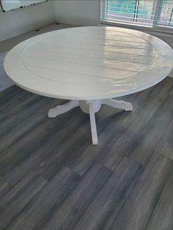 Dining room table