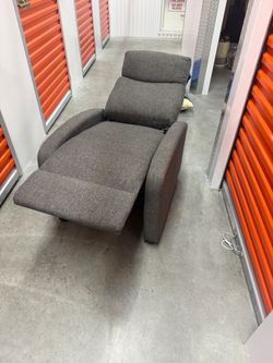 Small recliner electric