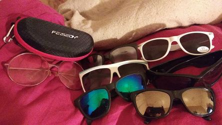 Sunglasses and glasses reading glasses