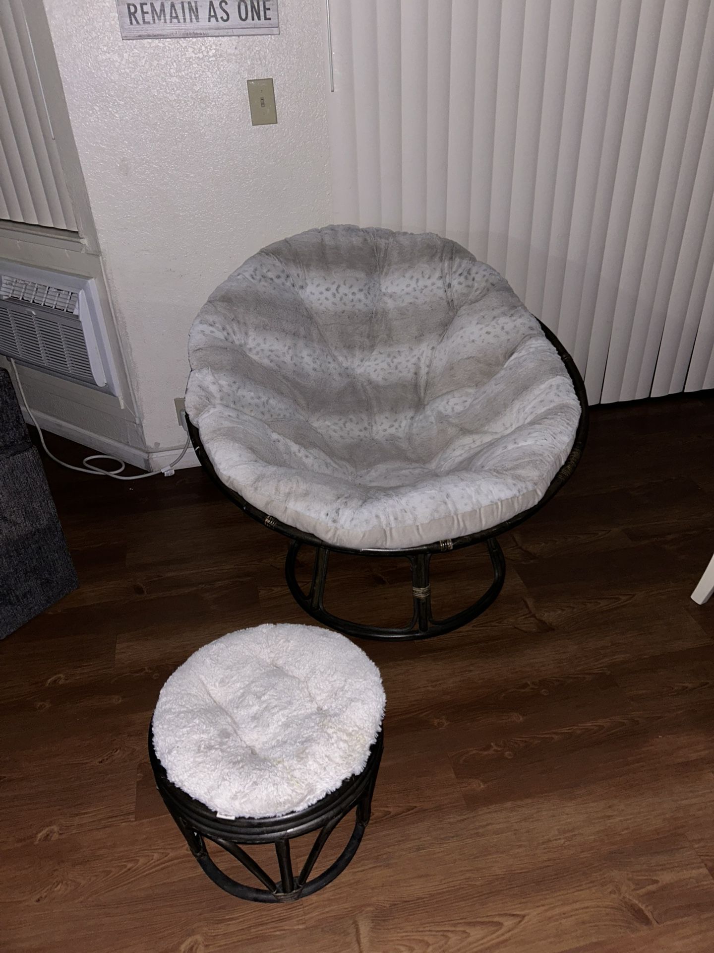 Papasan Chair W/Ottoman