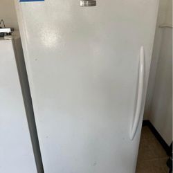 Frigidaire Upright Freezer 17.79 Cu Ft