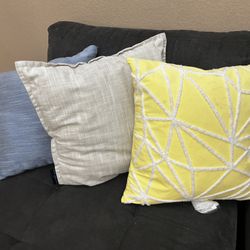 6 Couch Pillows