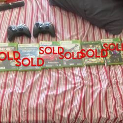 XBOX GAMES WITH CONTROLLERS 