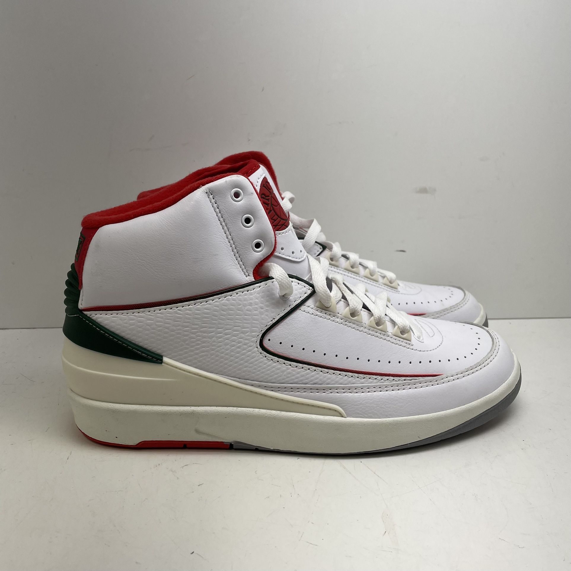 Jordan Retro 2 Shoes 204142