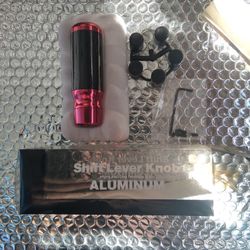 Max Speed Red / Carbon Fiber Aluminum Shift Lever Knob