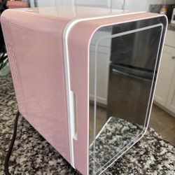 Mini Pink Makeup Skincare Fridge (Cool/Warm) with Dimmable LED Light Mirror (6 L)