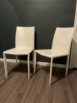 2 White Chairs