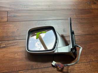 Toyota Landcruiser driver’s side mirror