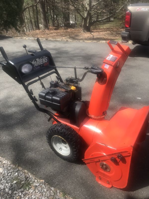 Snow blower Ariens 8524 Classic for Sale in Naugatuck, CT OfferUp