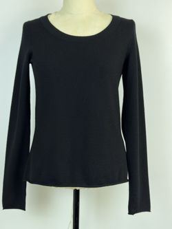 Black Long Sleeve Women’s Crewneck Sweater 