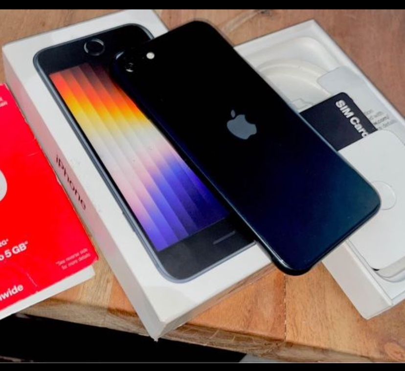 Apple iPhone SE 3rd Unlocked