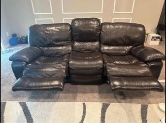 Real Leather Sofa w/Recliners - Dark Brown - PU Ramsey Mfg#: na Measurements(in): 90Lx38Hx38D Seller’s Comment: In good condition Recliners on both