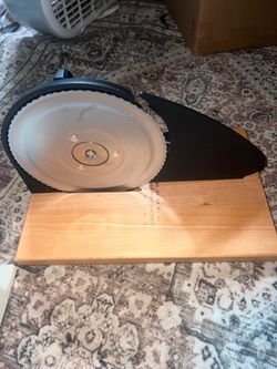 Wooden sourdough bread slicer