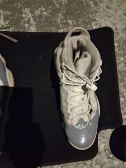 Jordan's men's size 11