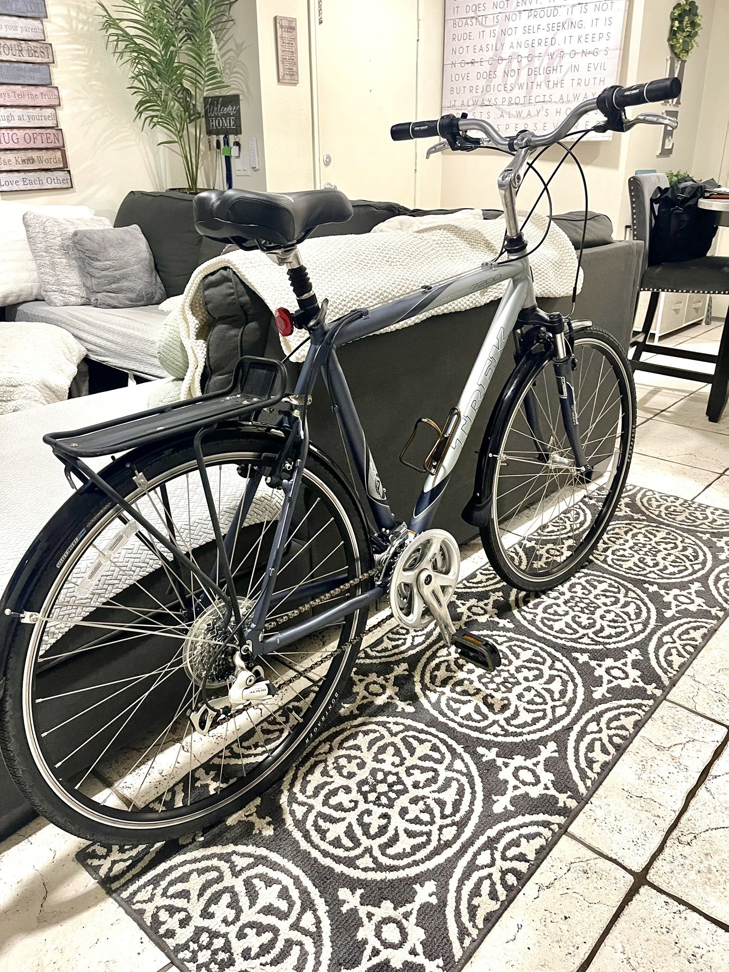 Trek 7200 Xtra large/700