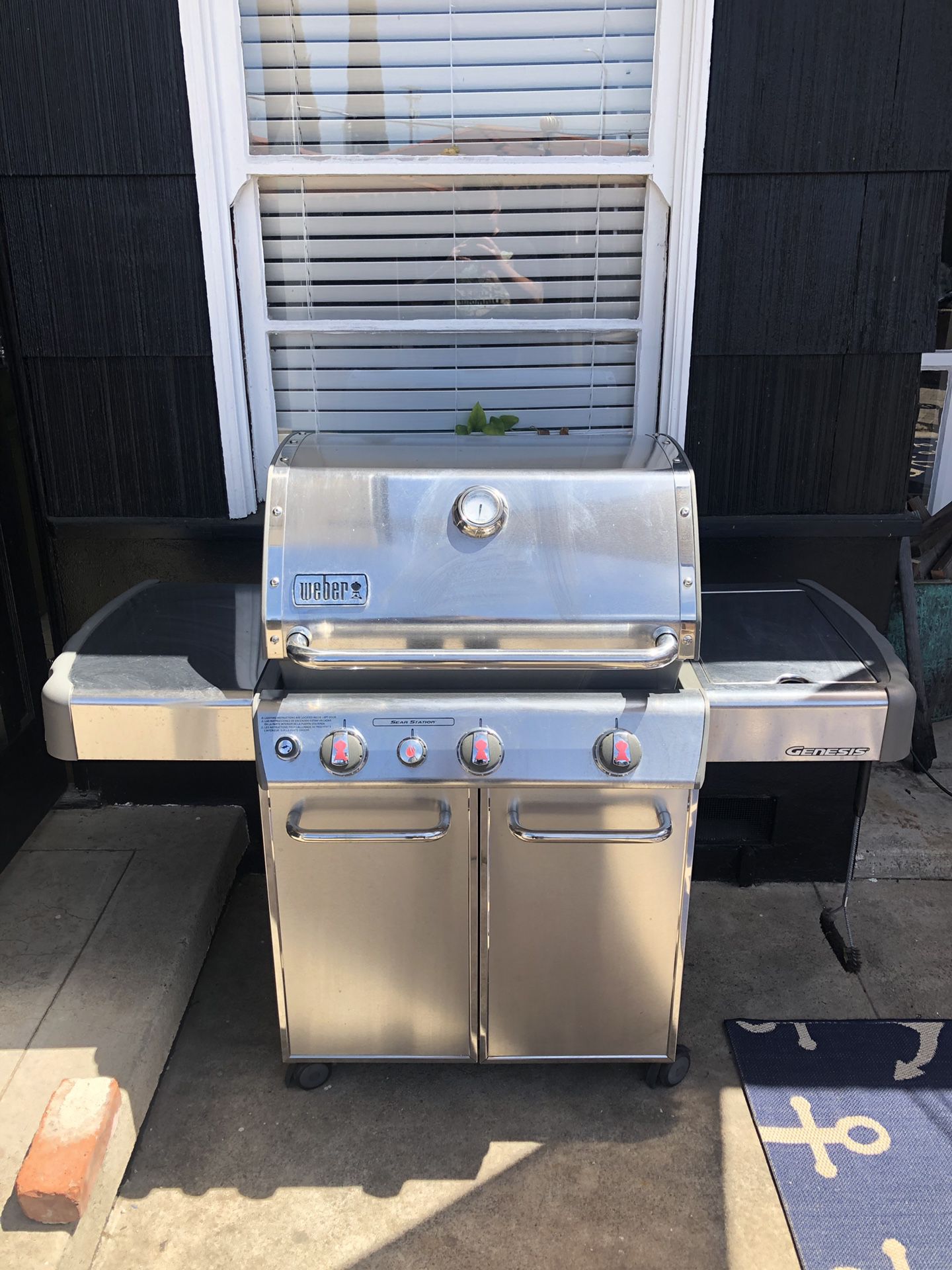 Weber Genesis natural gas grill