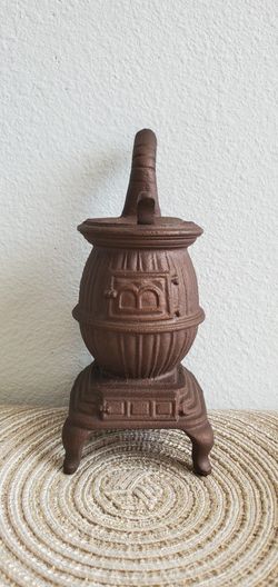 Vintage miniature cast iron potbelly stove - 6" H.