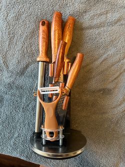 Kitchen Knife Set with Stand and Peeler