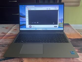 Dell Latitude 5520 15.6 inch - Windows 11