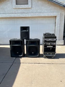 Speakers and DJ
