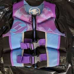Hyperlite life jacket  Size youth
