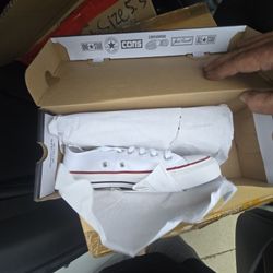 Brand New Converse Chuck Taylor 