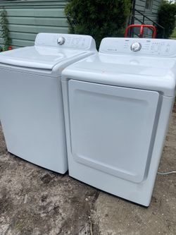 Washer and dryer set