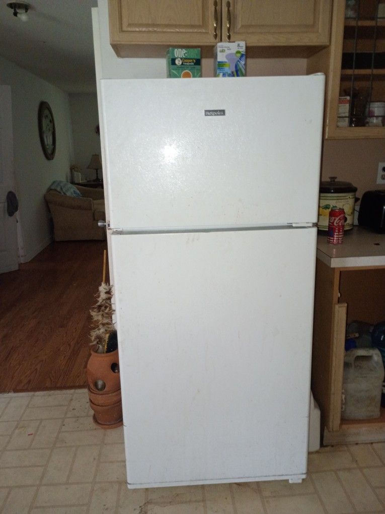 Hot Tips Refrigerator