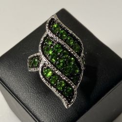 Size 5 Chrome Diopside 22 stones Ring, sterling Silver “925” “ HT” “CHINA”