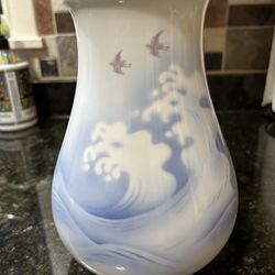 Vintage Fukagawa Vase