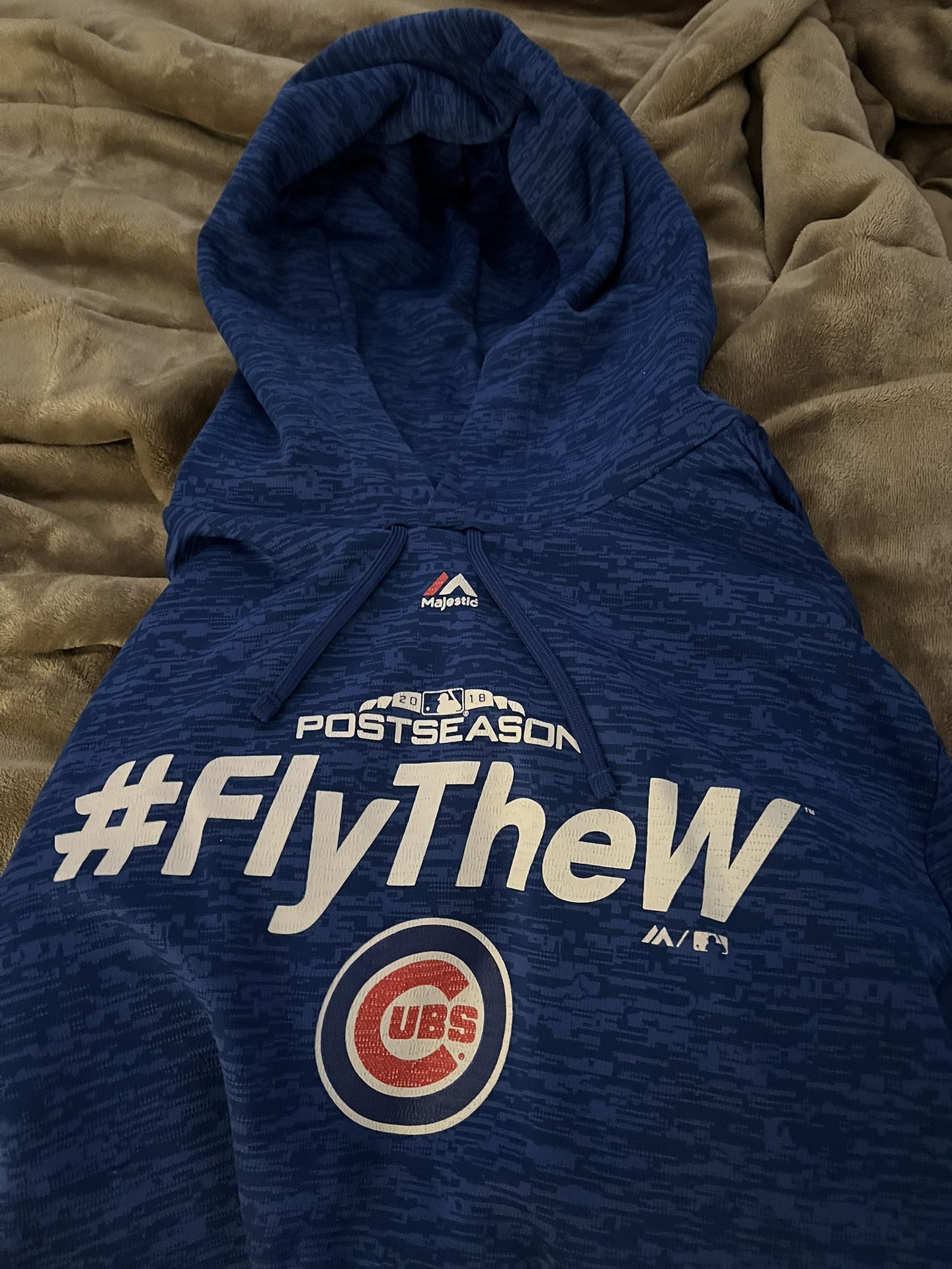 Chicago Cubs Fly The W Sweatshirt for Sale in Crystal Lake, IL