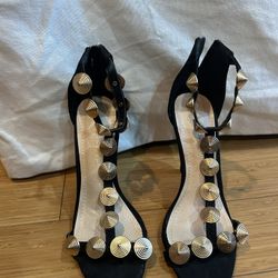 Black Heels With Gold Studs (size 7)