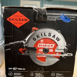 skilsaw 7 1/4 in side winder circular saw