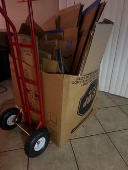FREE MOVING BOXES