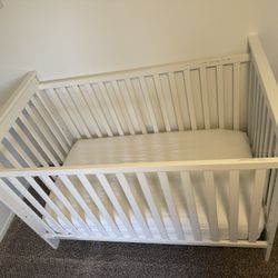 Delta Children Adley 3-in-1 Convertible Crib and mattress