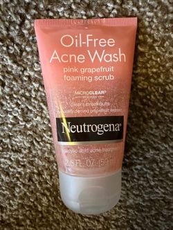 NEW Neutrogena Oil-Free Acne Wash Pink Grapefruit Foaming Scrub With Microclear Technology