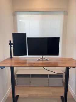 Dell and ViewSonic Computer Monitors