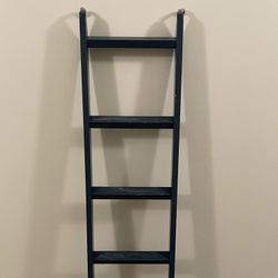 5-Step Wood BLANKET LADDER - posted price is firm.