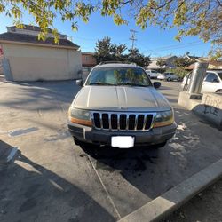 2000 Jeep Cherokee