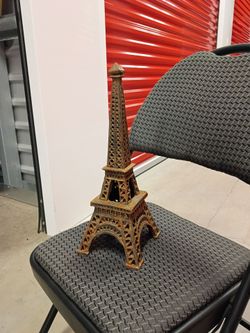 Metal Eiffel Tower Figurine Statue