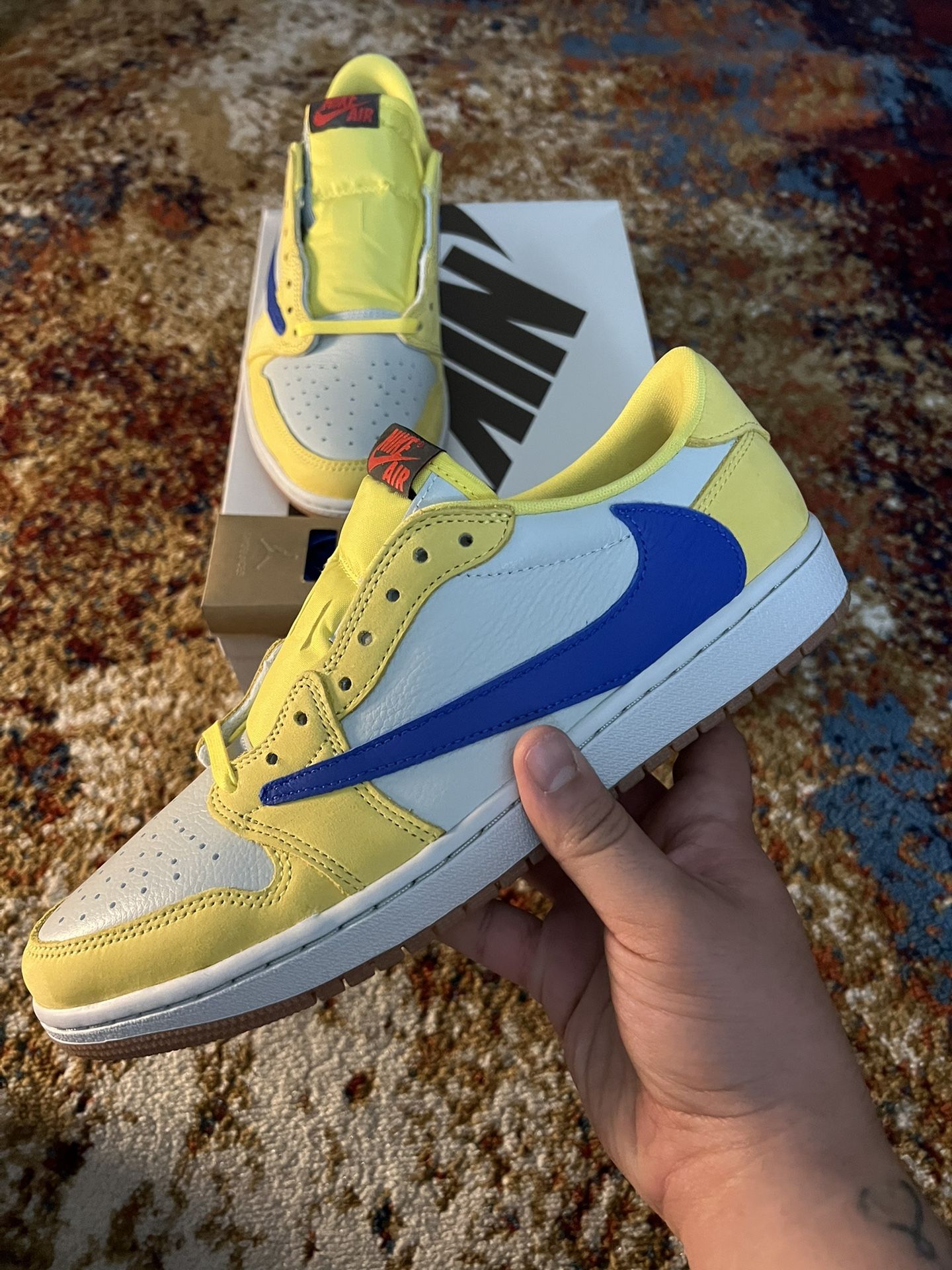 Jordan Retro 1 Low Travis Scott Canary Yellow