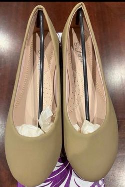 Women’s Flats Shoes Size 7.5