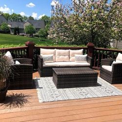 New—4pc set patio furniture