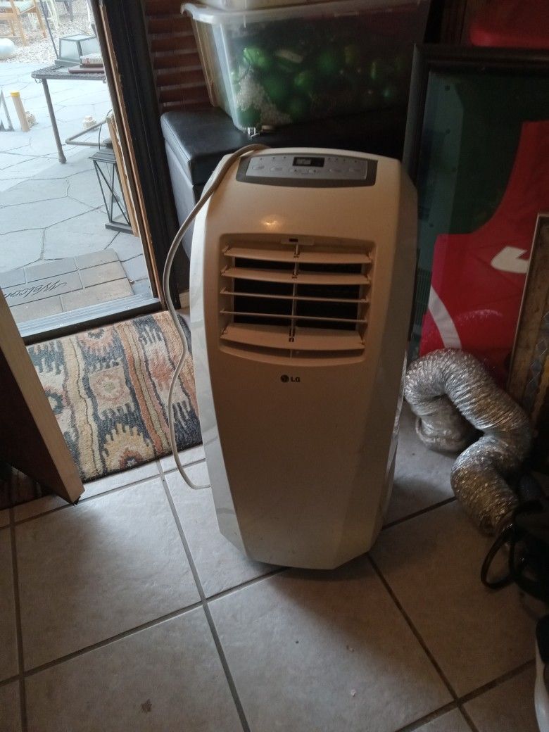 Good Condition Air Condicioner Aire Acondicionado
