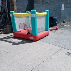 Bounce House 