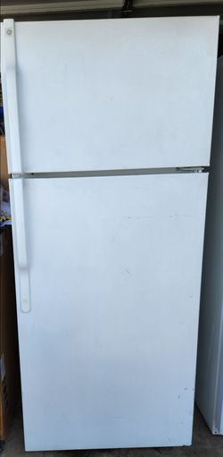 GE Refrigerator