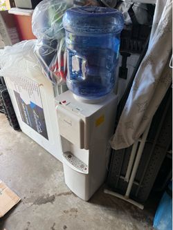 Water dispenser