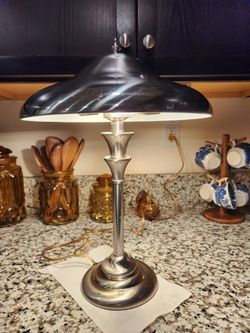 Vintage Touch Lamp 